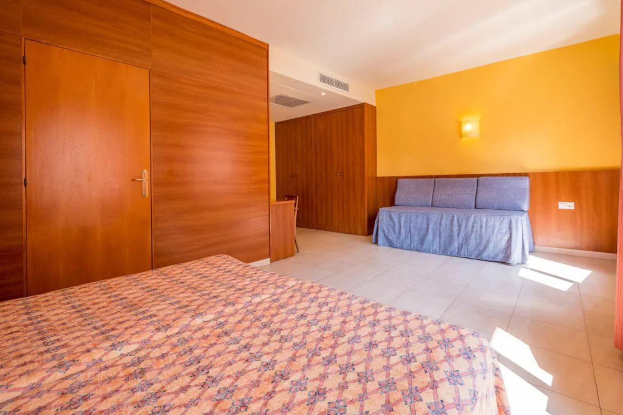 Hotel Checkin Montpalau Pineda de Mar Dış mekan fotoğraf