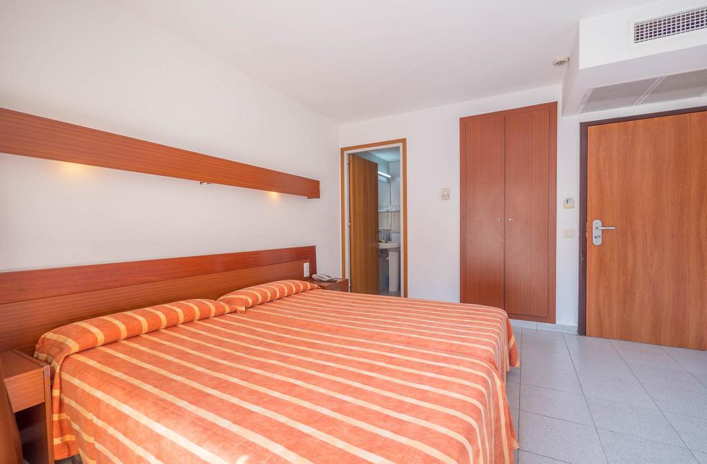 Hotel Checkin Montpalau Pineda de Mar Dış mekan fotoğraf