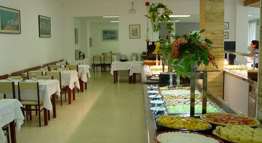 Hotel Checkin Montpalau Pineda de Mar Dış mekan fotoğraf